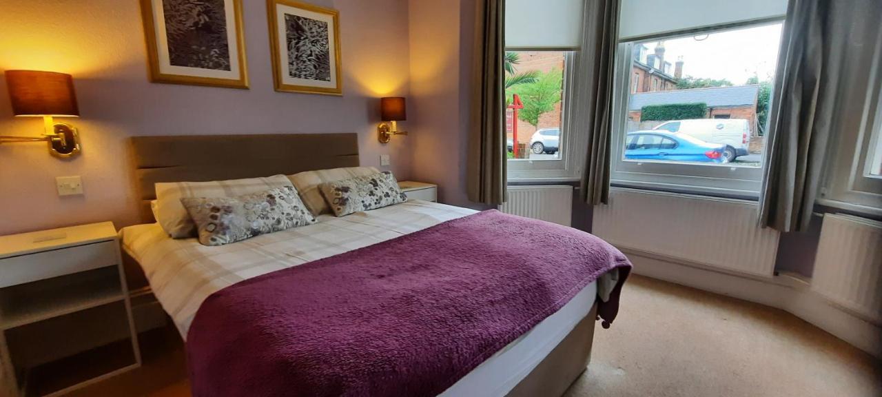 Colebrook Guest House Farnborough  Exteriér fotografie